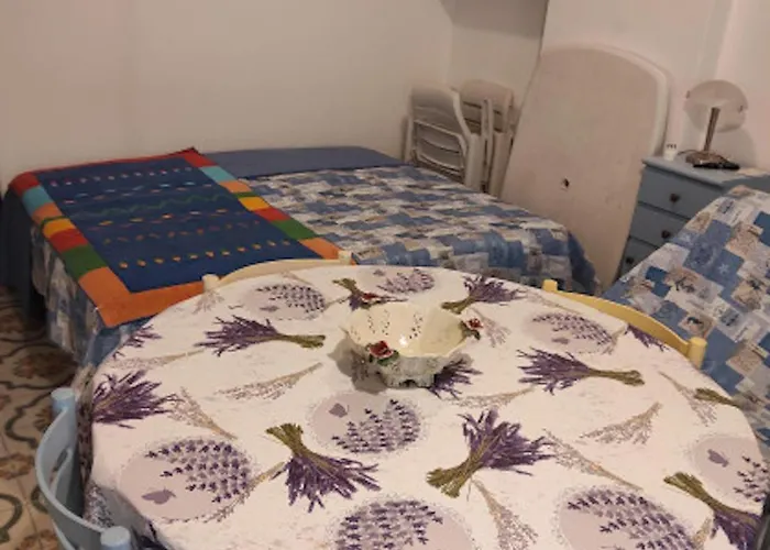 Seafront With Balcony Μπιμπιόνε