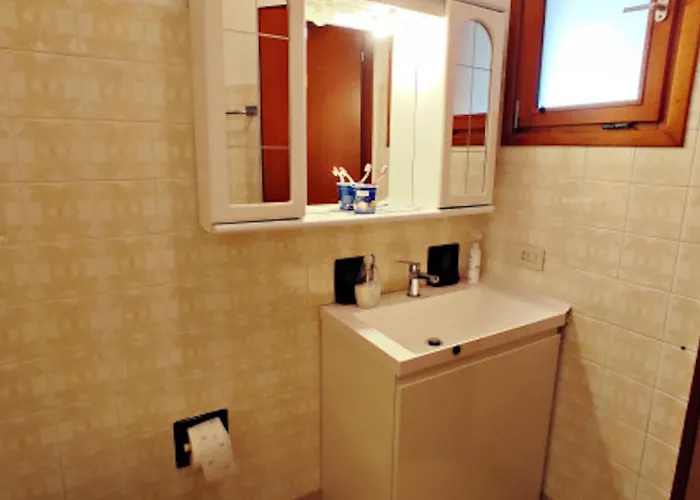 Seafront With Balcony Διαμέρισμα Μπιμπιόνε