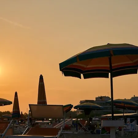 Seafront With Terrace And Parking Lejlighed Bibione