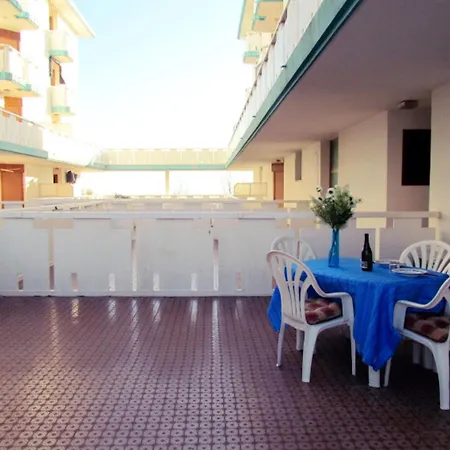 Seafront With Balcony Lejlighed *